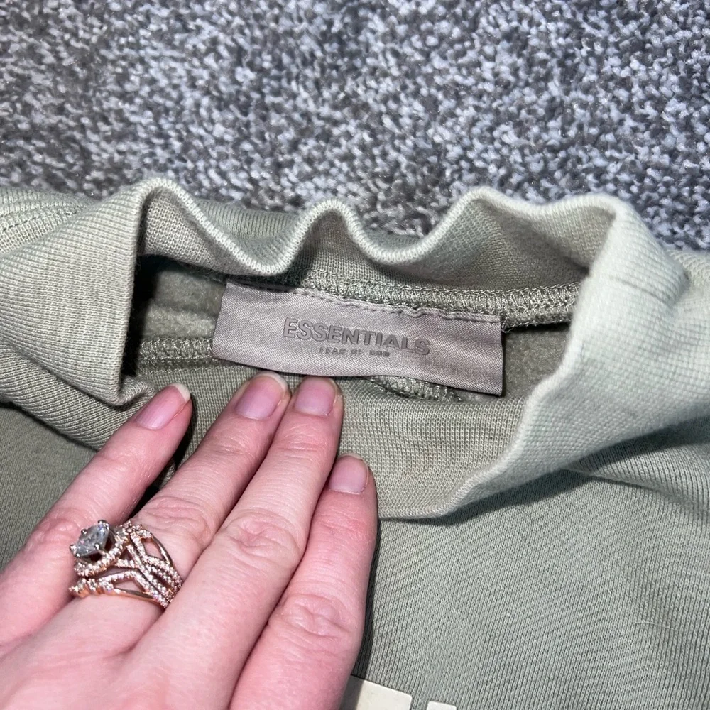 Fear of God Essentials Kids Sage Green Logo Sweatshirt 4-5 years